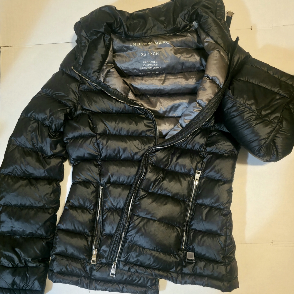 Andrew Marc Women's Black Packable Lightweight Down Puffer Jacket
